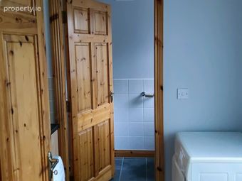 64 Jairdin Drive, H62 Rw96, Caheronaun, Co. Galway - Image 4