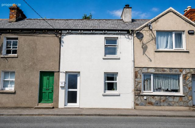 10 Upper Dargle Road, Bray, Co. Wicklow - Click to view photos