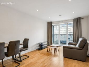 80 Adelaide Square, Whitefriar Street, Dublin 8, Dublin 8 - Image 5