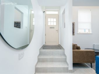 6 Meath Square, Dublin 8, The Coombe, Dublin 8 - Image 5