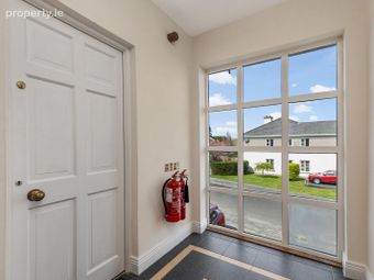 10 Southbay Point, Rosslare, Rosslare Strand, Co. Wexford - Image 3