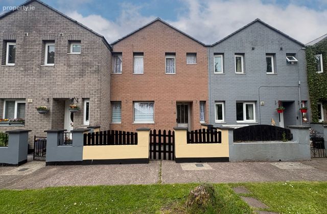 29 Innishmore Square, Ballincollig, Co. Cork - Click to view photos