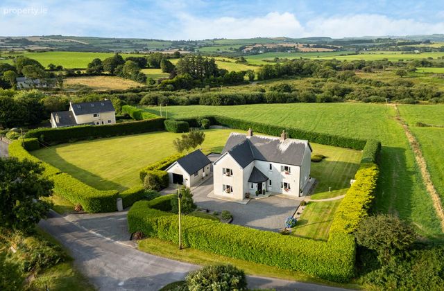 Radharc Na Coillte, Liscubba, Rossmore, Clonakilty, Co. Cork, Bealad Cross Roads, Co. Cork - Click to view photos