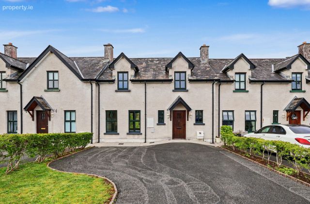 25 Acres Avenue, Acres Cove, Drumshanbo, Co. Leitrim - Click to view photos