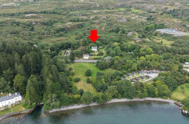 Cappaghavuckee, Waterfall, Castletown, Co. Cork - Click to view photos