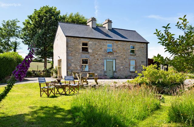 Stone Park, Drumnagoal, Skreen, Co. Sligo, Skreen, Co. Sligo - Click to view photos