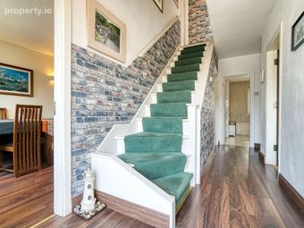 18 Shandon Park, Monkstown, Co. Dublin - Image 5