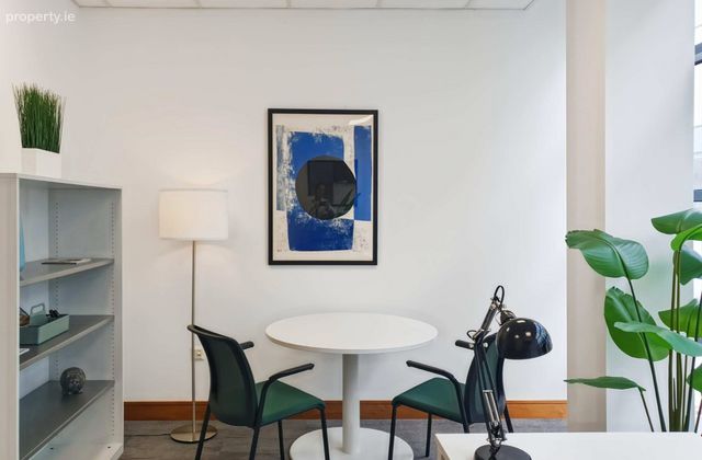 Sir John Rogerson's Quay, Dublin 2 - Click to view photos