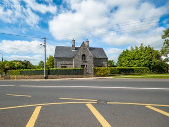 Church View House, Church Street, Templemore, Co. Tipperary - Image 3