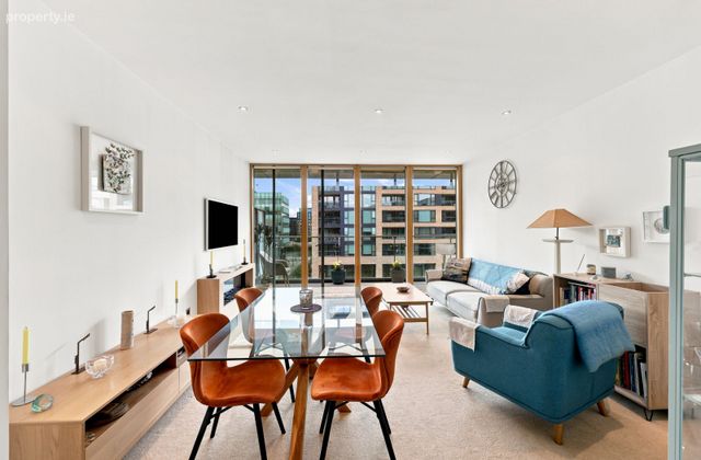 53 The Waterfront, Grand Canal Dock, Dublin 2 - Click to view photos