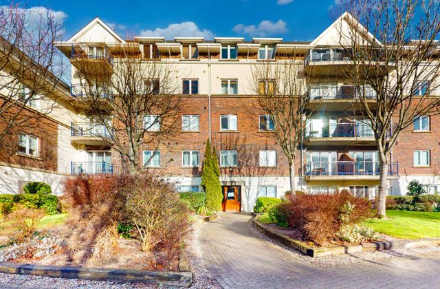 Apartment 218, Hampton Square, Navan Road (D7), Dublin 7 - Click to view photos