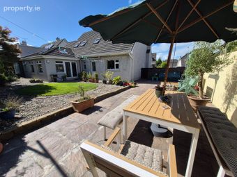 3 Woodgrove, Forest Road, Carrigaline, Co. Cork - Image 2
