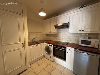 Apartment 13, Saint James's Court, St. James Gate, Dublin 8 - Image 2