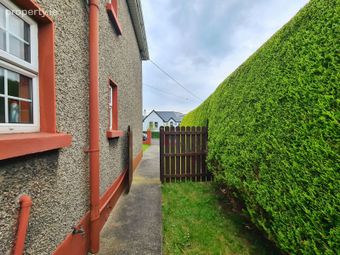 Town Centre! Near Hospital! Available For 6 Month Rent From Mid-july- Suit Doctors On Rotation-mcmahon Villas, Letterkenny, Letterkenny, Co. Donegal - Image 2