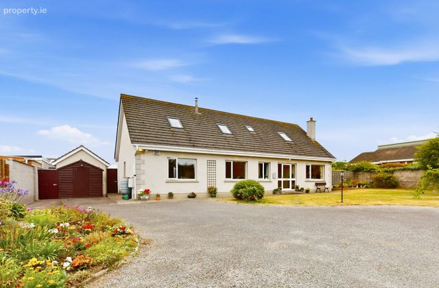 Seacrest, Sandy Hills, South Shore Road, Rush, Co. Dublin - Click to view photos