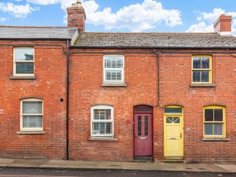 67 The Coombe, Dublin 1