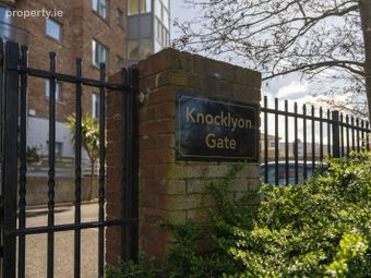 53 Knocklyon Gate, Knocklyon, Dublin 16 - Image 2