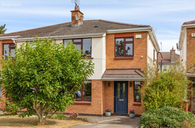 15 Sefton Green, Rochestown Avenue, Dun Laoghaire, Co. Dublin - Click to view photos