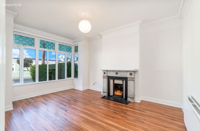 Albert Road Lower, Glenageary, Sandycove, Co. Dublin - Click to view photos