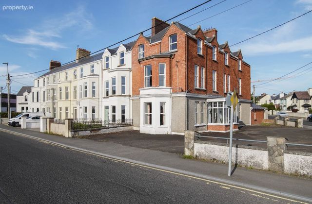 Belle-vue, Aileach Road, Buncrana, Co. Donegal - Click to view photos