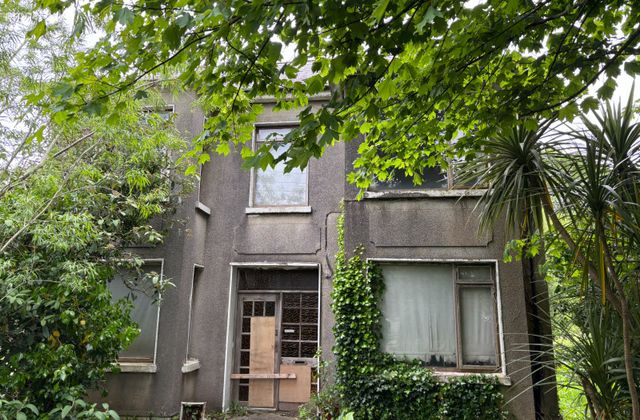 1 Oakview, Brewery Road, Tralee, Co. Kerry - Click to view photos