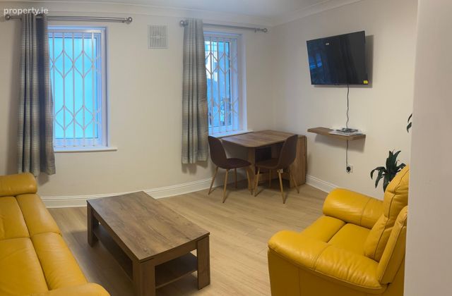 Newmarket Square, Wards Hill, Dublin 8, Dublin 8 - Click to view photos