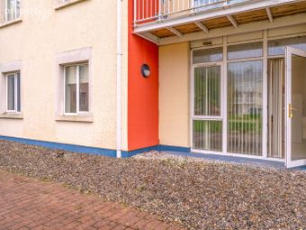 11 Block C, Hawthorn Village, Castlebar, Co. Mayo - Image 2