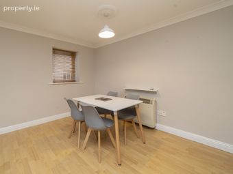 Apartment 13, Whitehall Square, Perrystown, Dublin 12 - Image 4