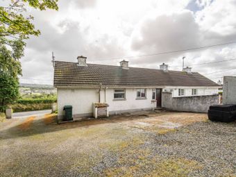 22 Saint Joseph's Park, Buncrana, Buncrana, Co. Donegal - Image 3