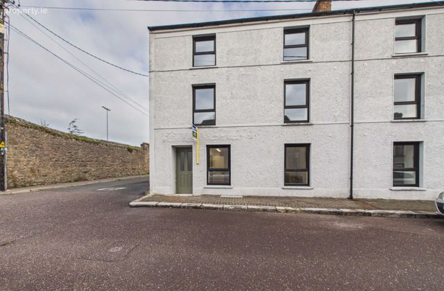 16a Bridget's Street, Fermoy, Co. Cork - Click to view photos