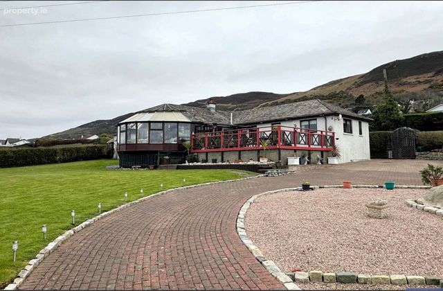 Les Buissonnets, Lisfannon, Fahan, Co. Donegal, Fahan, Co. Donegal - Click to view photos