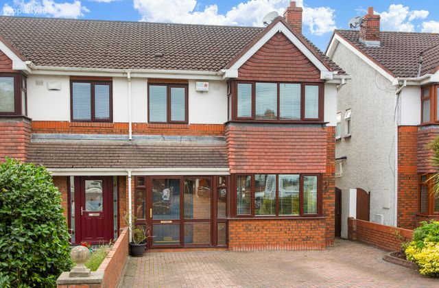 13 Willsbrook Crescent, Lucan, Co. Dublin, Lucan, Co. Dublin - Click to view photos