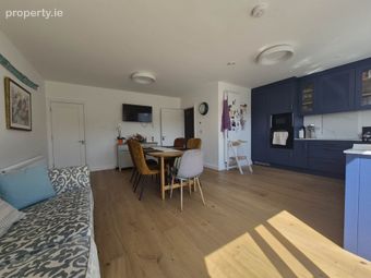 9 The Crescent, Stonehaven, Naas, Co. Kildare, Naas, Co. Kildare - Image 2