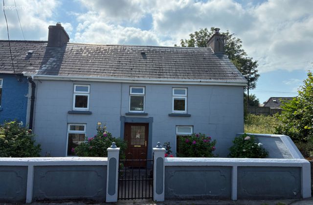 Rossmore, Mill Road, Bandon, Co. Cork - Click to view photos