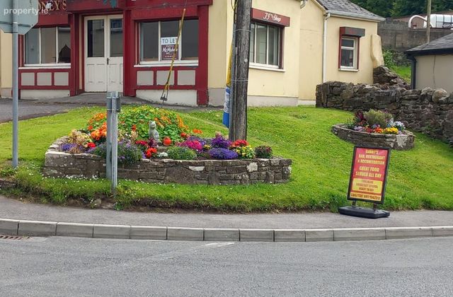 Fair Green, Broadford, Co. Clare, Formoyle, Co. Clare - Click to view photos