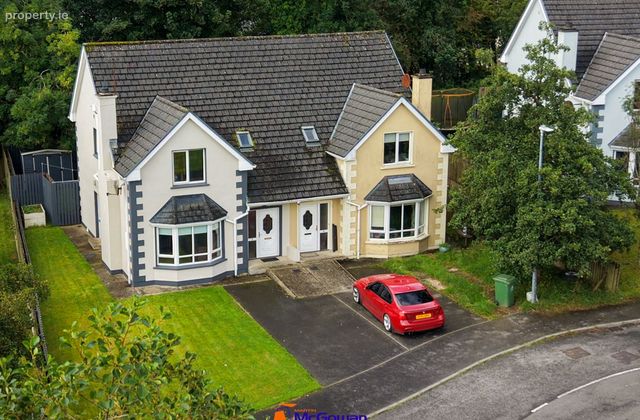 3 Oakland Heights, Drumkeen, Co. Donegal - Click to view photos