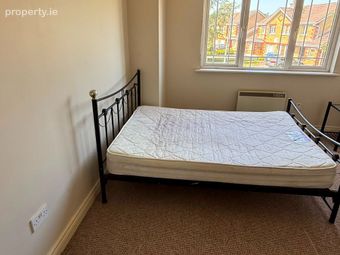 8 Oakfield, Tullamore, Co. Offaly - Image 3
