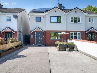 15 College Avenue, College Manor, Cobh, Co. Cork