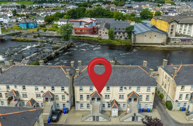 40 Ridgepool Village, Ballina, Co. Mayo - Click to view photos