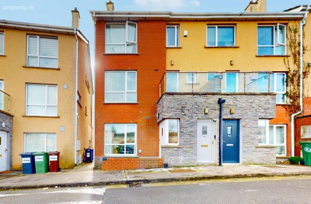41 Bremore Pastures Park, Balbriggan, Co. Dublin - Click to view photos