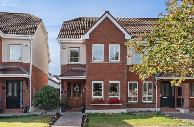 12 Larkfield View, Lucan, Co Dublin, Lucan, Co. Dublin - Click to view photos