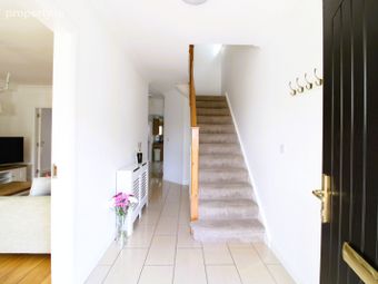 60 Bo&iacute;reann Bheag, Roscam, Roscam, Co. Galway - Image 2