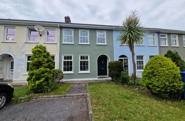 21 White Oaks, Wilton, Wilton, Co. Cork - Click to view photos