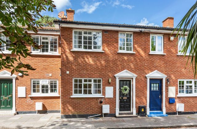 6 Camberley Elms, Churchtown, Dublin 14 - Click to view photos