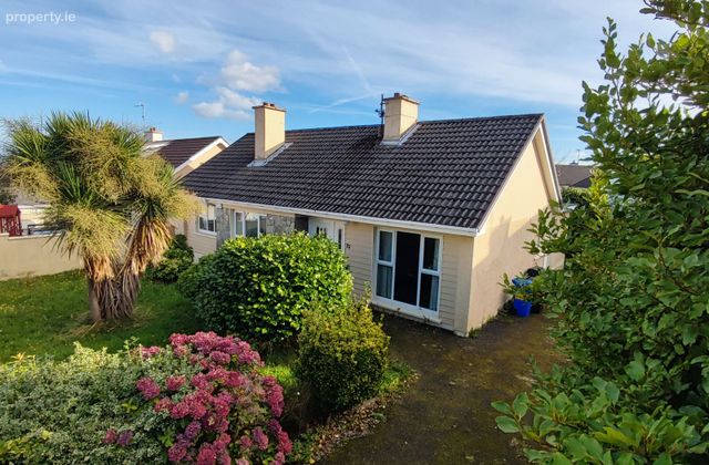 22 Beechwood Road, Letterkenny, Letterkenny, Co. Donegal - Click to view photos