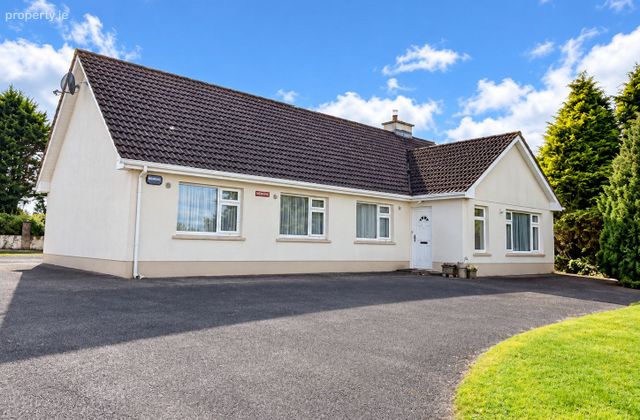 Wingfield House, Drum, Knock, Claremorris, Co. Mayo - Click to view photos