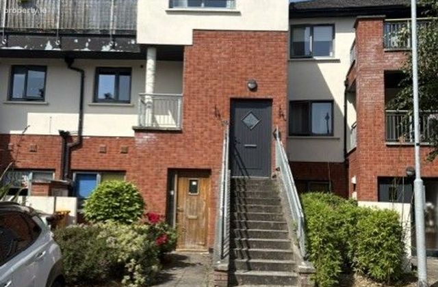 9 Rosse Court Terrace, Lucan, Lucan, Co. Dublin - Click to view photos