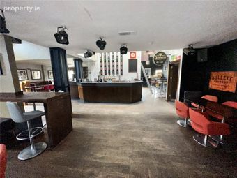 An T&aacute;in Bar, Market Square, Ballinasloe, Co. Galway, Ballinasloe, Co. Galway - Image 5