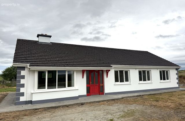 Knockeencreen, Knocknagoshel, Co. Kerry - Click to view photos