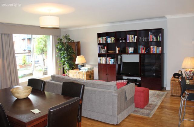 Argyle, Custom House Harbour Apartments, IFSC, Dublin 1 - Click to view photos